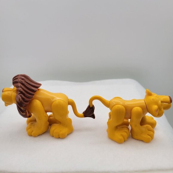 Fisher Price Animal Families LIONS & ELEPHANT Figures Jointed Vintage 1995 - Picture 9 of 11